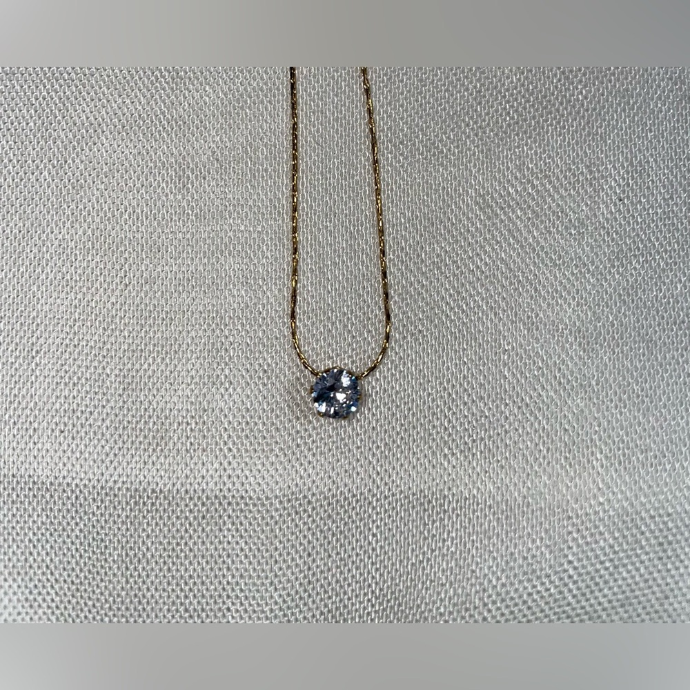 Elegant 18K Gold-Plated Stone Pendant Necklace